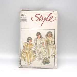 Vintage Sewing PATTERN Style 1892, Childrens 1990 Bridesmaid Dresses, Girls Size